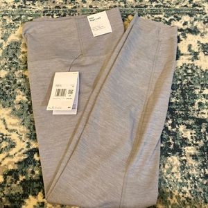 NWT XXL Nike Yoga Luxe Grey high rise 7/8 length leggings